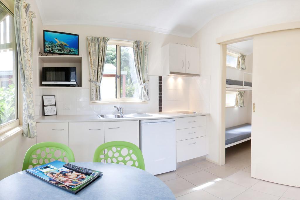 Cairns Crystal Cascades Holiday Park Стая снимка